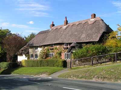 Cottages near Ellesborough Church